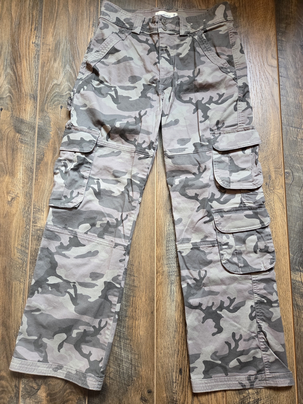 Abercrombie & Fitch Vintage Camo Cargo Pants Multi Pocket Y2K 26 Short 2S